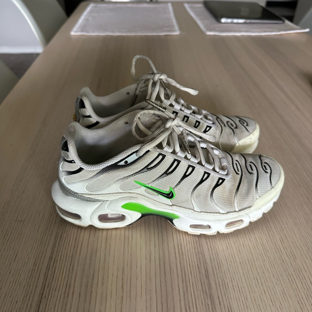 Nike Shark TN